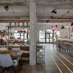 Kroeger By Underdog 3* Hamburg